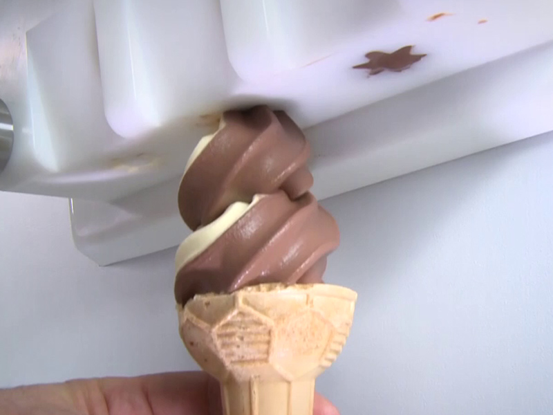Softgel máquinas para helado espresso y frozen yogurt Suministran